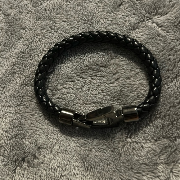 Bulova Other - Black leather unisex bracelet